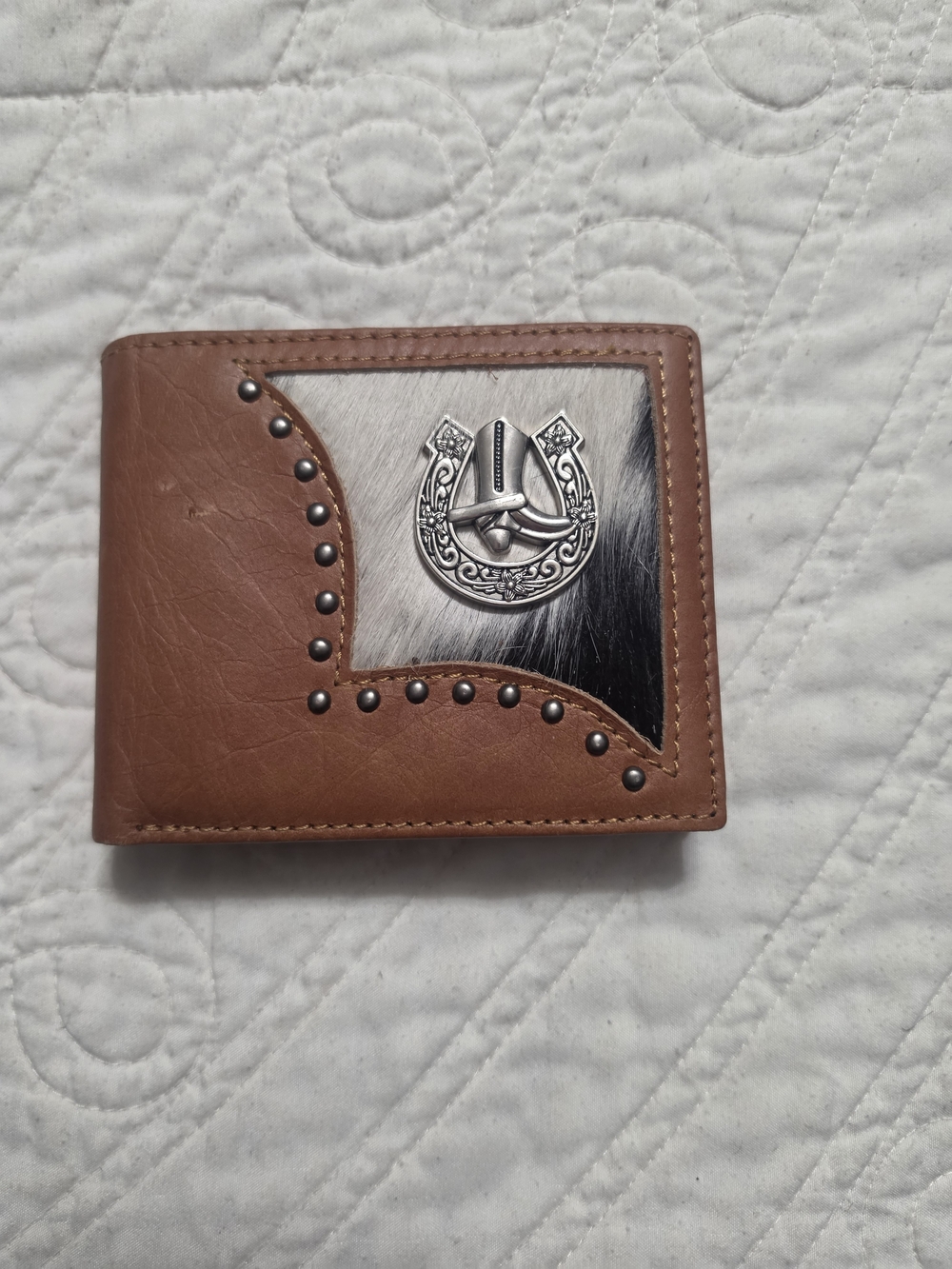 Men's Brown Leather Bifold Wallet with Silver Horse Shoe Accent